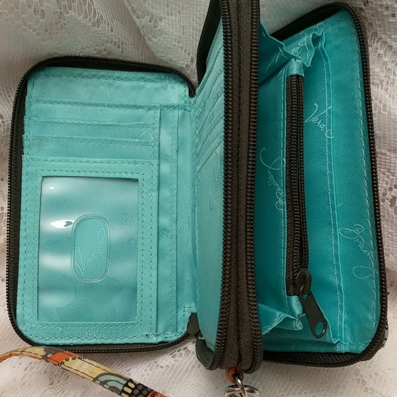 Vera Bradley wristlet - Picture 8 of 8